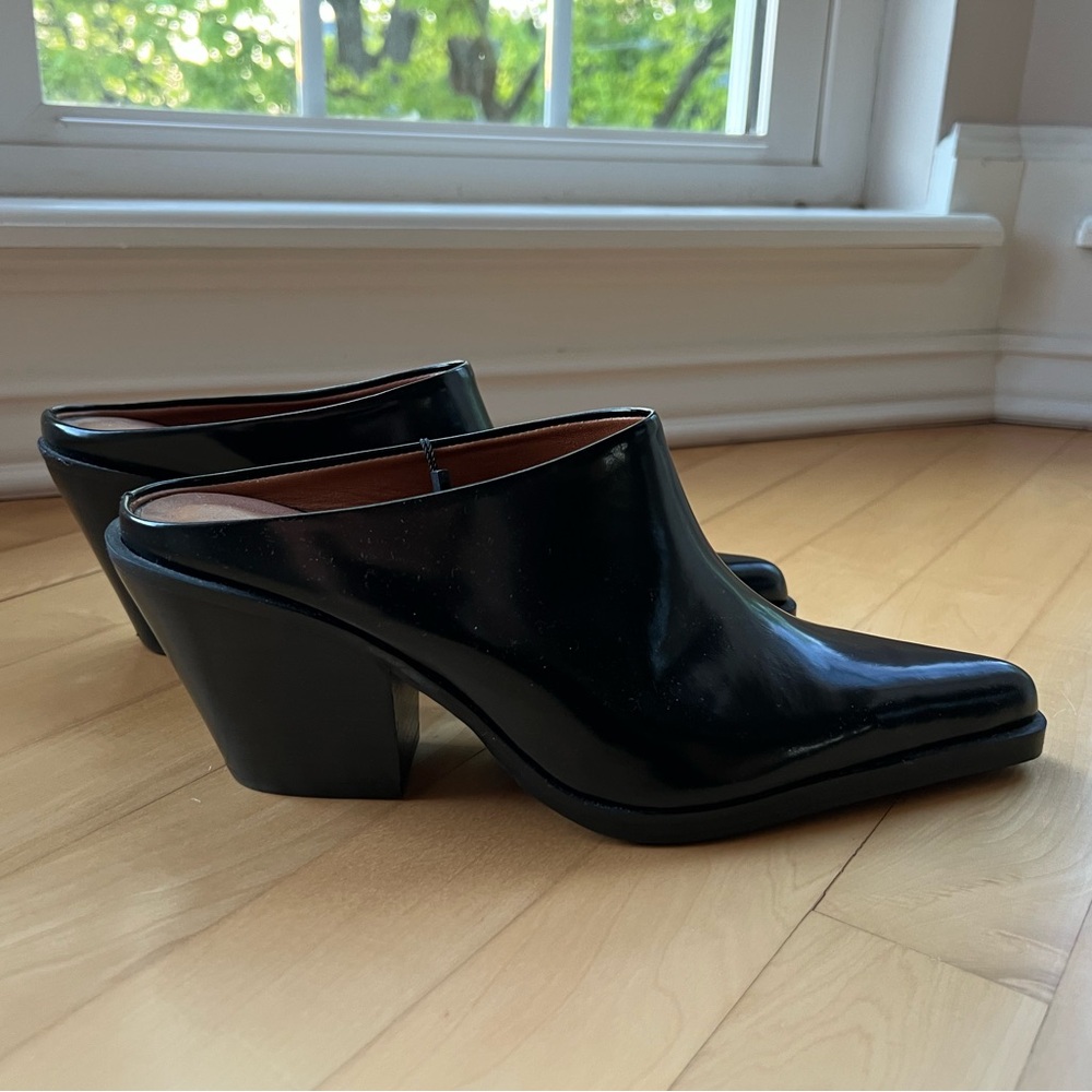 Zara black leather mules, NWT